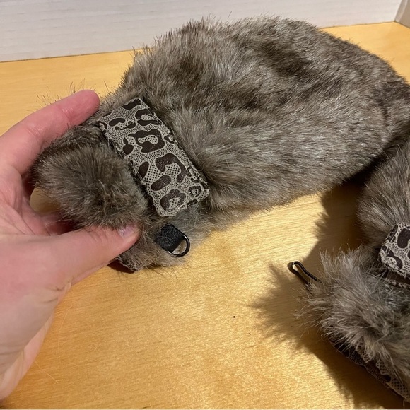 DeLux mittens gloves mitts fur furry Adjustable faux fur Brown Warm Fuzzy Sz M - Picture 3 of 4